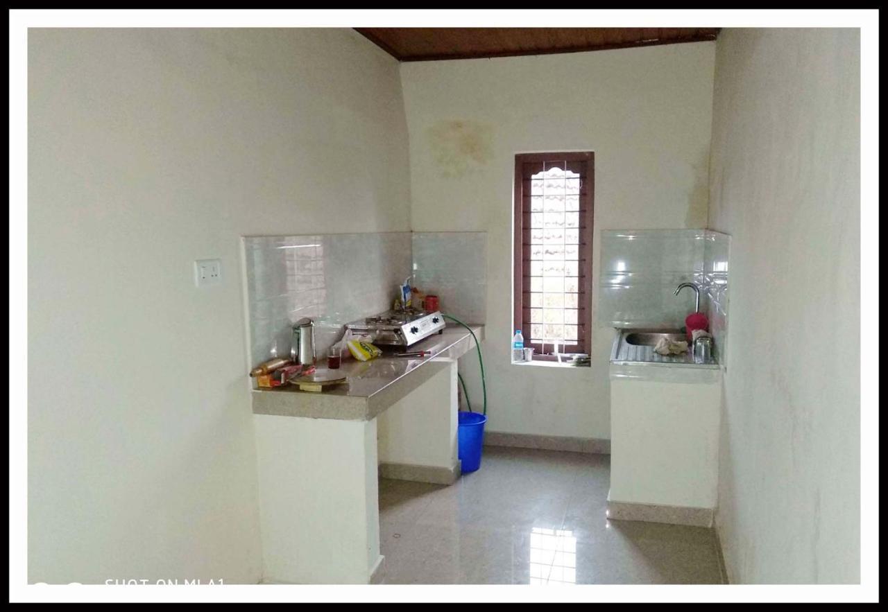 Domuss Homestay 마디케리 외부 사진